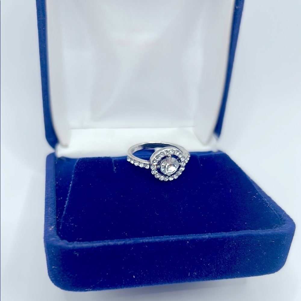 Elegant Crystal Ring Size 4.5​​​​​ - Picture 5 of 14